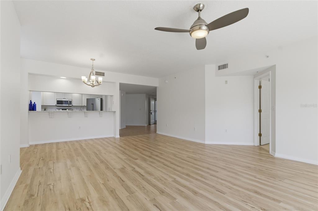 960 Starkey Road, Unit 3106 Largo, FL 33771 - Photo 10 of 39