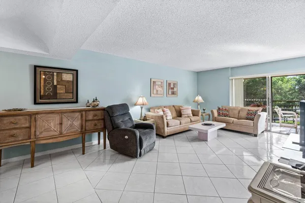 $1,800 | 23345 Carolwood Lane, Boca Raton, FL 33428