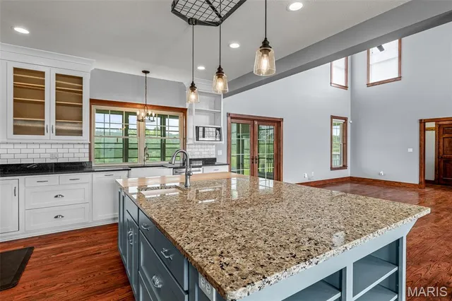 $1,474,900 | 1306 State Rte J, Fayette, MO 65248