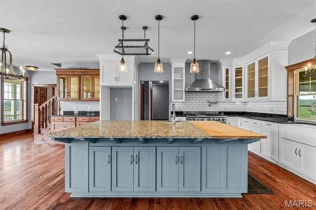 $1,474,900 | 1306 State Rte J, Fayette, MO 65248