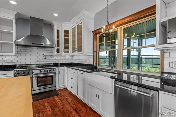 $1,474,900 | 1306 State Rte J, Fayette, MO 65248