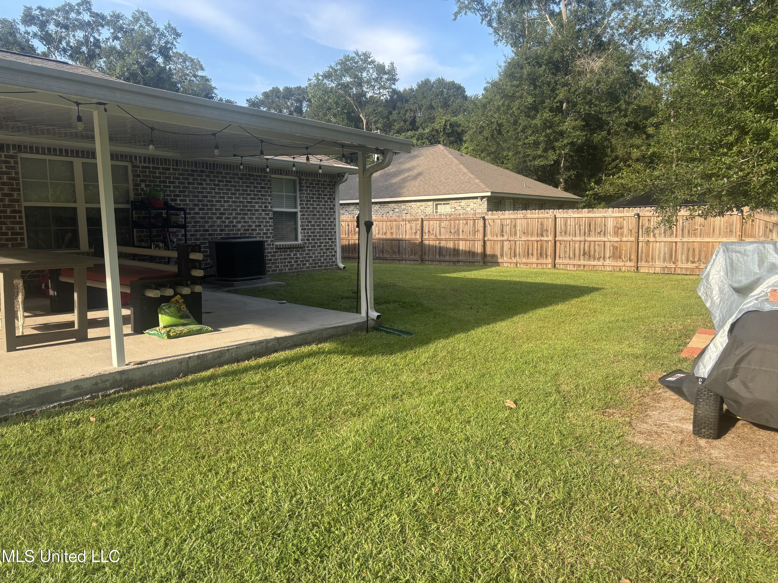 820 Mitchell Street Picayune, MS 39466 - Photo 12 of 25 IMG_7064