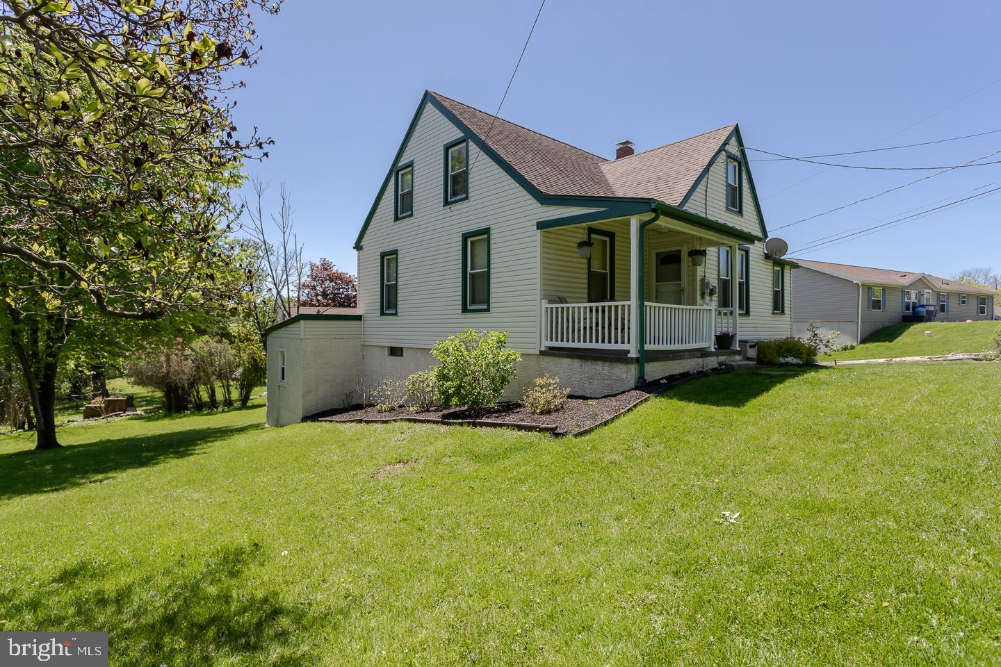 380 Rugby Road Birdsboro, PA 19508 - Photo 2 of 29 Gallery Image 2