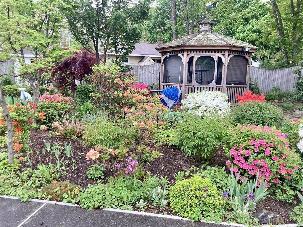 71-2 Chapel Street, Unit 2 Shirley, MA 01464 - Photo 2 of 24