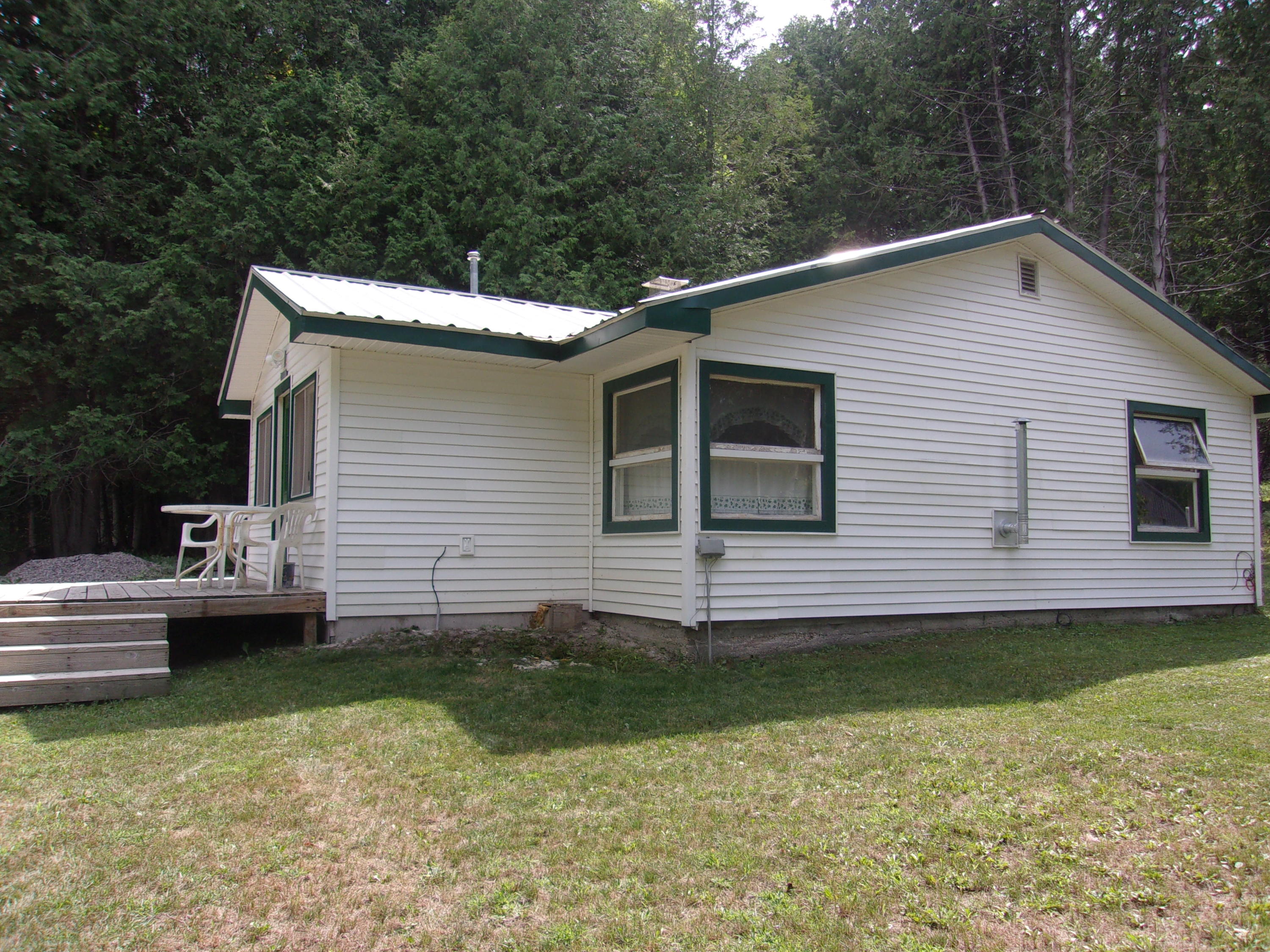 6898 River Road Afton, MI 49705 - Photo 17 of 23 Gallery Image 17