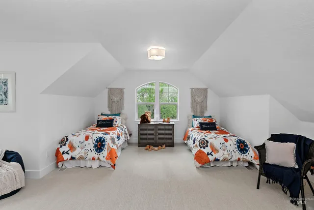 $9,100,000 | 5446 N Highway, Eagle, ID 83616