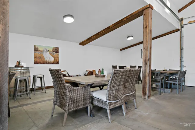 $9,100,000 | 5446 N Highway, Eagle, ID 83616