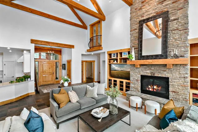 $9,100,000 | 5446 N Highway, Eagle, ID 83616