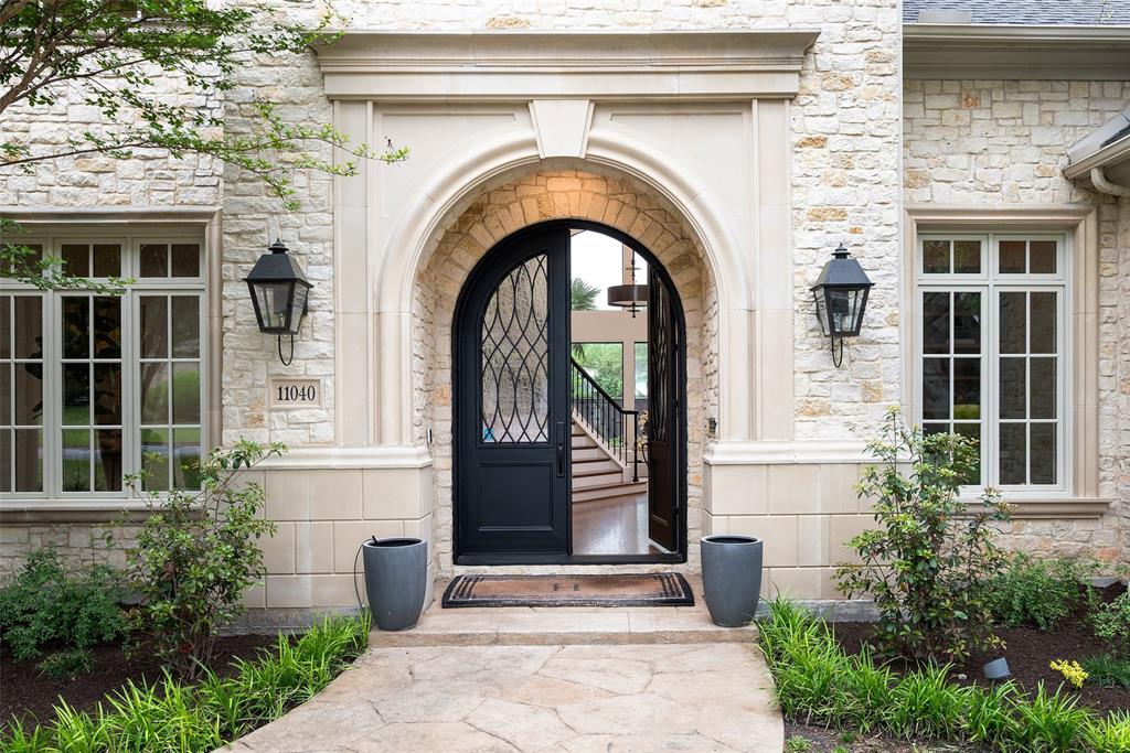 11040 Tibbs Street Dallas, TX 75230 - Photo 4 of 38