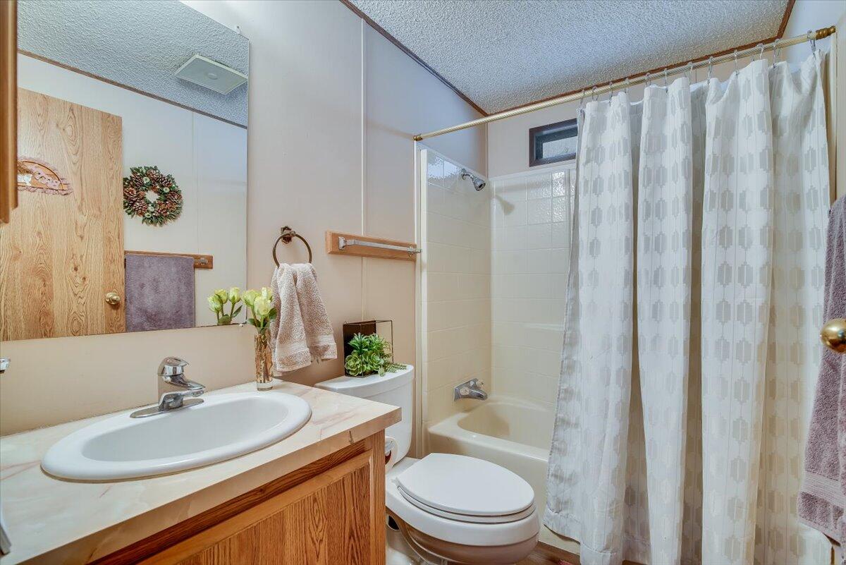 30 Winchester Canyon Road, Unit SPC 48 Goleta, CA 93117 - Photo 13 of 26 05-DSC_6427