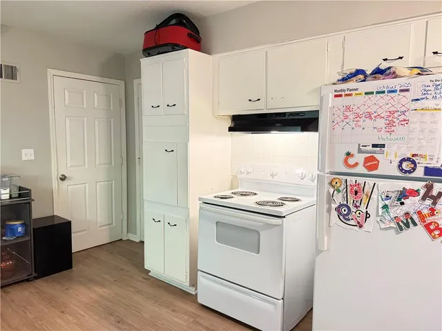 $170,000 | 13425 Belmead Avenue, Grandview, MO 64030