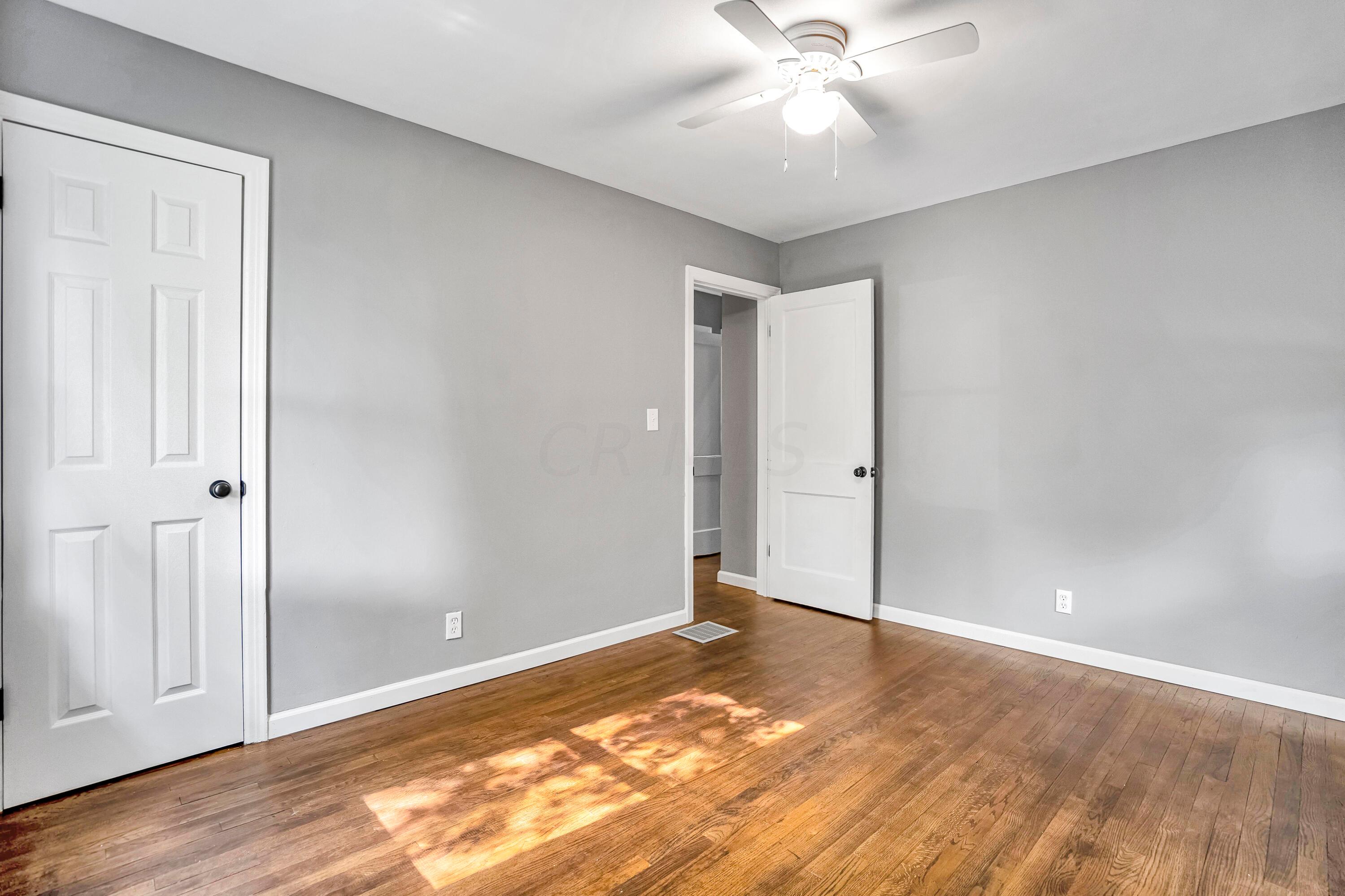 2216 Gerbert Road Columbus, OH 43211 - Photo 11 of 17 Gallery Image 11