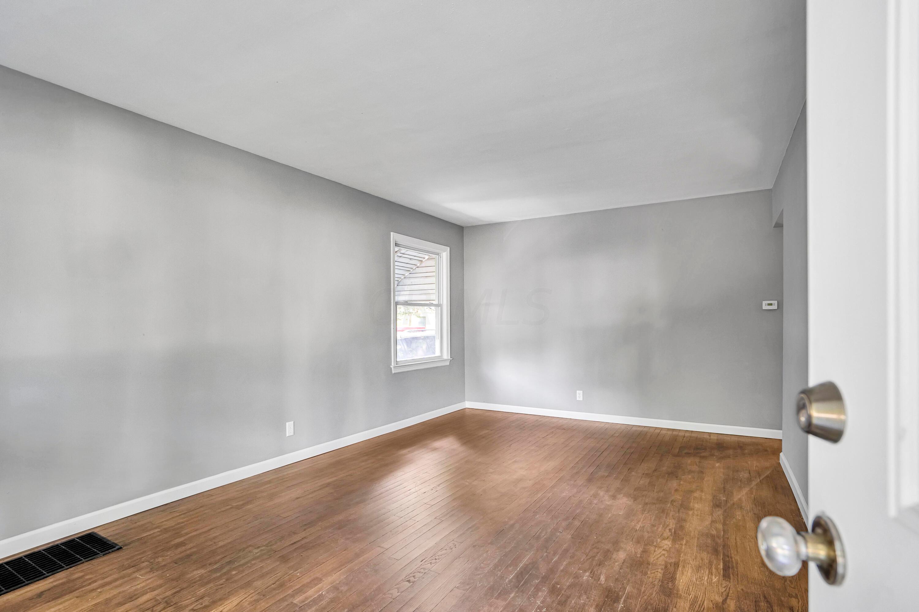 2216 Gerbert Road Columbus, OH 43211 - Photo 8 of 17 Gallery Image 8