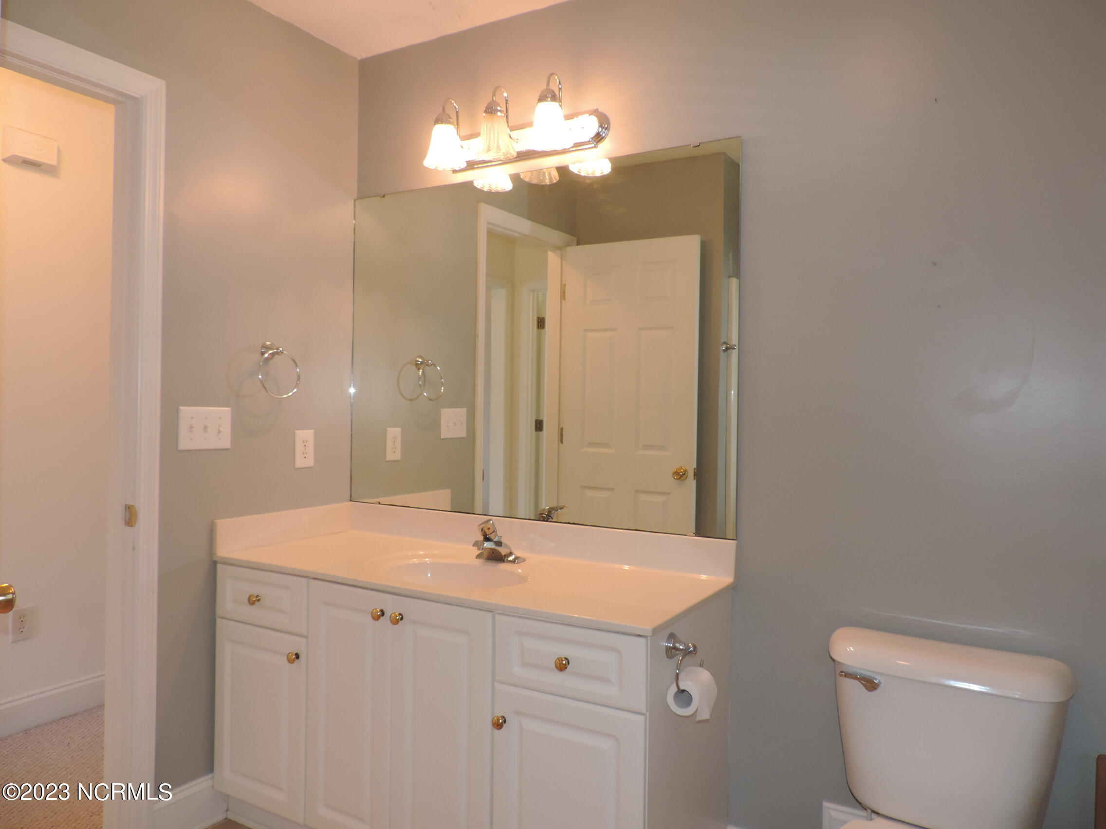 130 Hidden Pond Drive New Bern, NC 28562 - Photo 21 of 29 DSCN0710