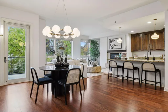 $1,000,000 | 4201 Sunset Drive, Unit N217, Spring Park, MN 55384