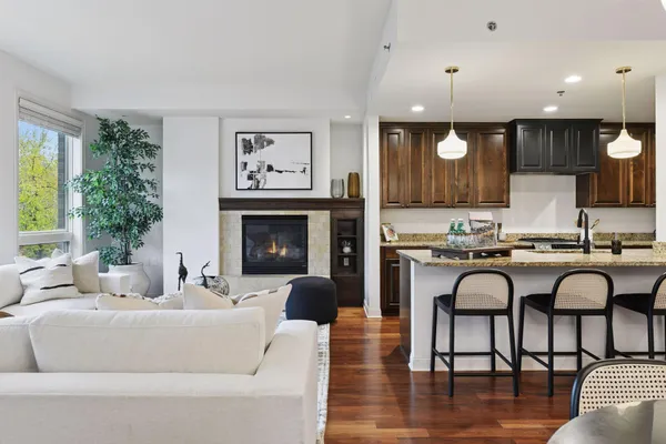 $1,000,000 | 4201 Sunset Drive, Unit N217, Spring Park, MN 55384