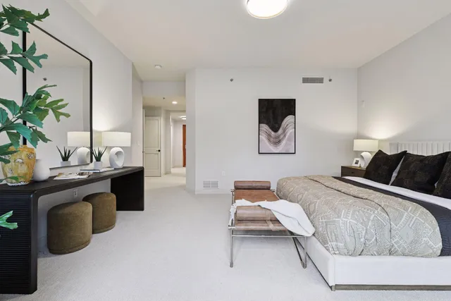 $1,000,000 | 4201 Sunset Drive, Unit N217, Spring Park, MN 55384