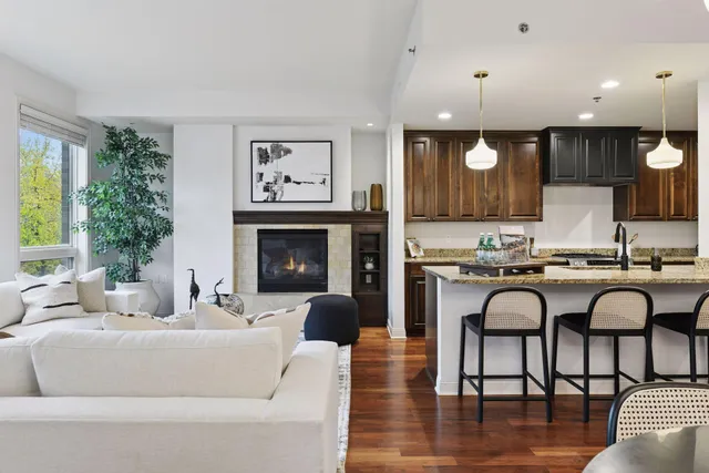 $1,000,000 | 4201 Sunset Drive, Unit N217, Spring Park, MN 55384