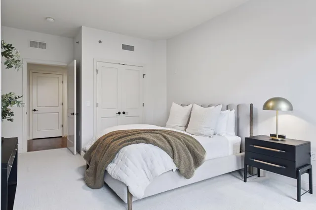 $1,000,000 | 4201 Sunset Drive, Unit N217, Spring Park, MN 55384