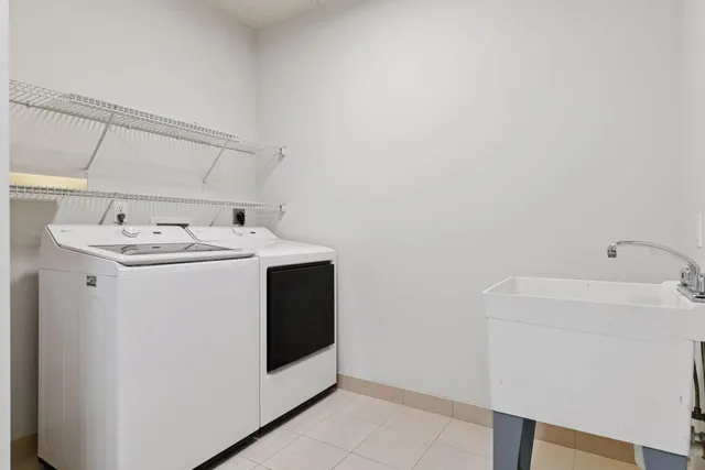 $1,000,000 | 4201 Sunset Drive, Unit N217, Spring Park, MN 55384