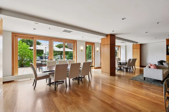 $1,000,000 | 4201 Sunset Drive, Unit N217, Spring Park, MN 55384