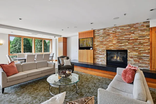 $1,000,000 | 4201 Sunset Drive, Unit N217, Spring Park, MN 55384