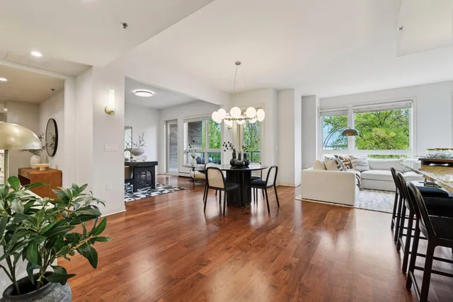 $1,000,000 | 4201 Sunset Drive, Unit N217, Spring Park, MN 55384