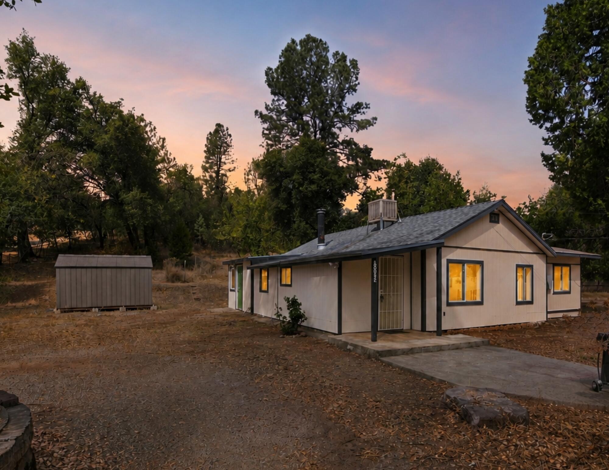 10052 Harley Leighton Road Redding, CA 96003 - Photo 2 of 34 Welcome Home!