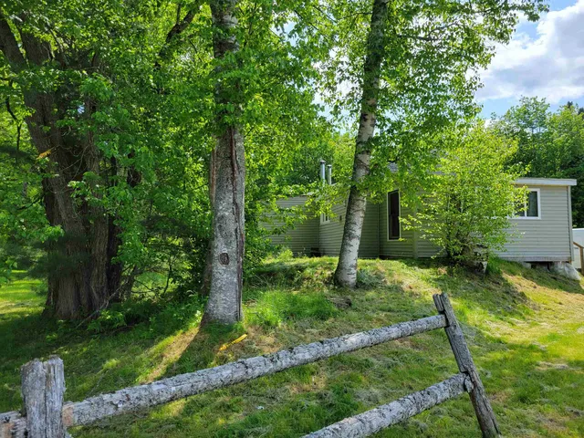 $210,000 | 24 Bragg Bay, Errol, NH 03579