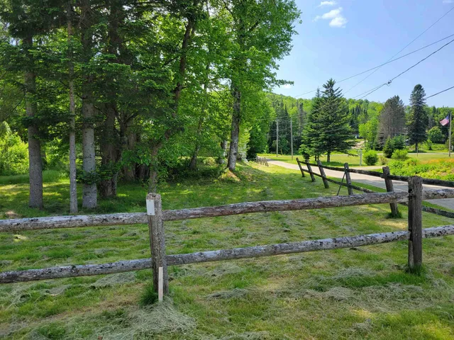$210,000 | 24 Bragg Bay, Errol, NH 03579