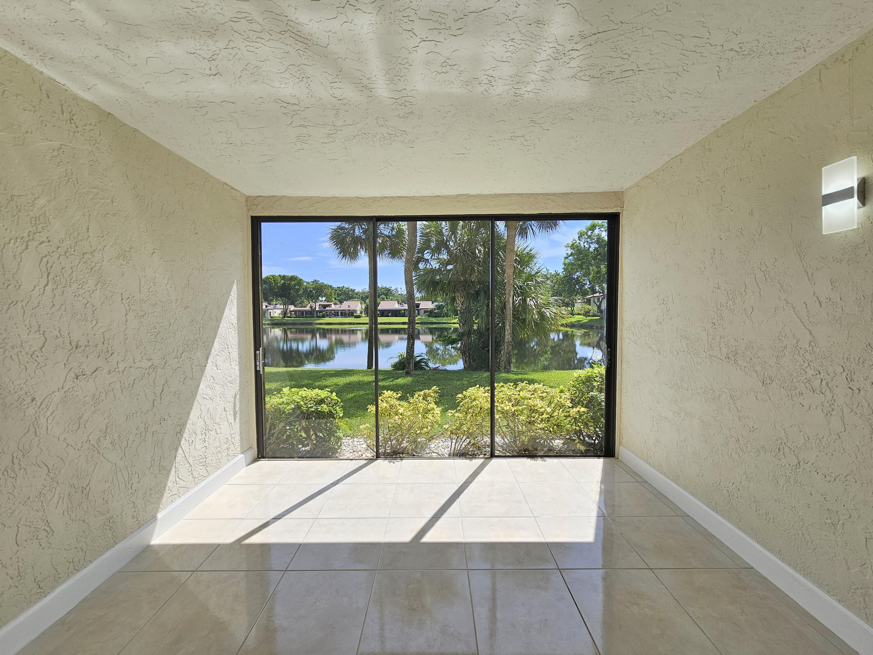 21815 Arriba Real, Unit 12E Boca Raton, FL 33433 - Photo 13 of 31 Florida Room