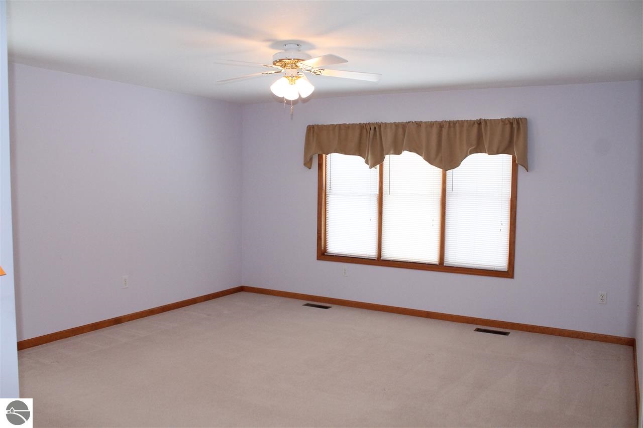 4768 South Meridian Road Mount Pleasant, MI 48858 - Photo 21 of 53 1794566-20.JPG