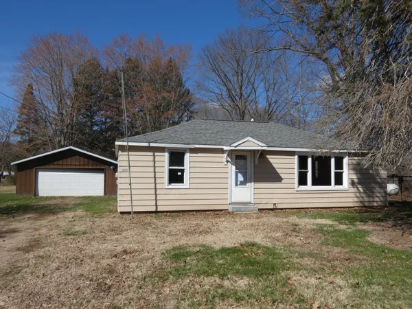 $89,900 | 790 Blue Creek Terrace, Benton Harbor, MI 49022