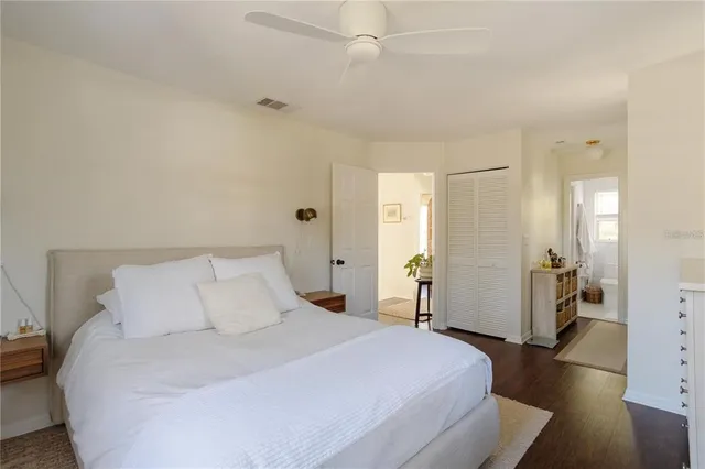 $575,000 | 2337 Ixora Avenue, Sarasota, FL 34234