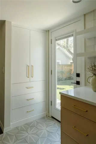 $575,000 | 2337 Ixora Avenue, Sarasota, FL 34234