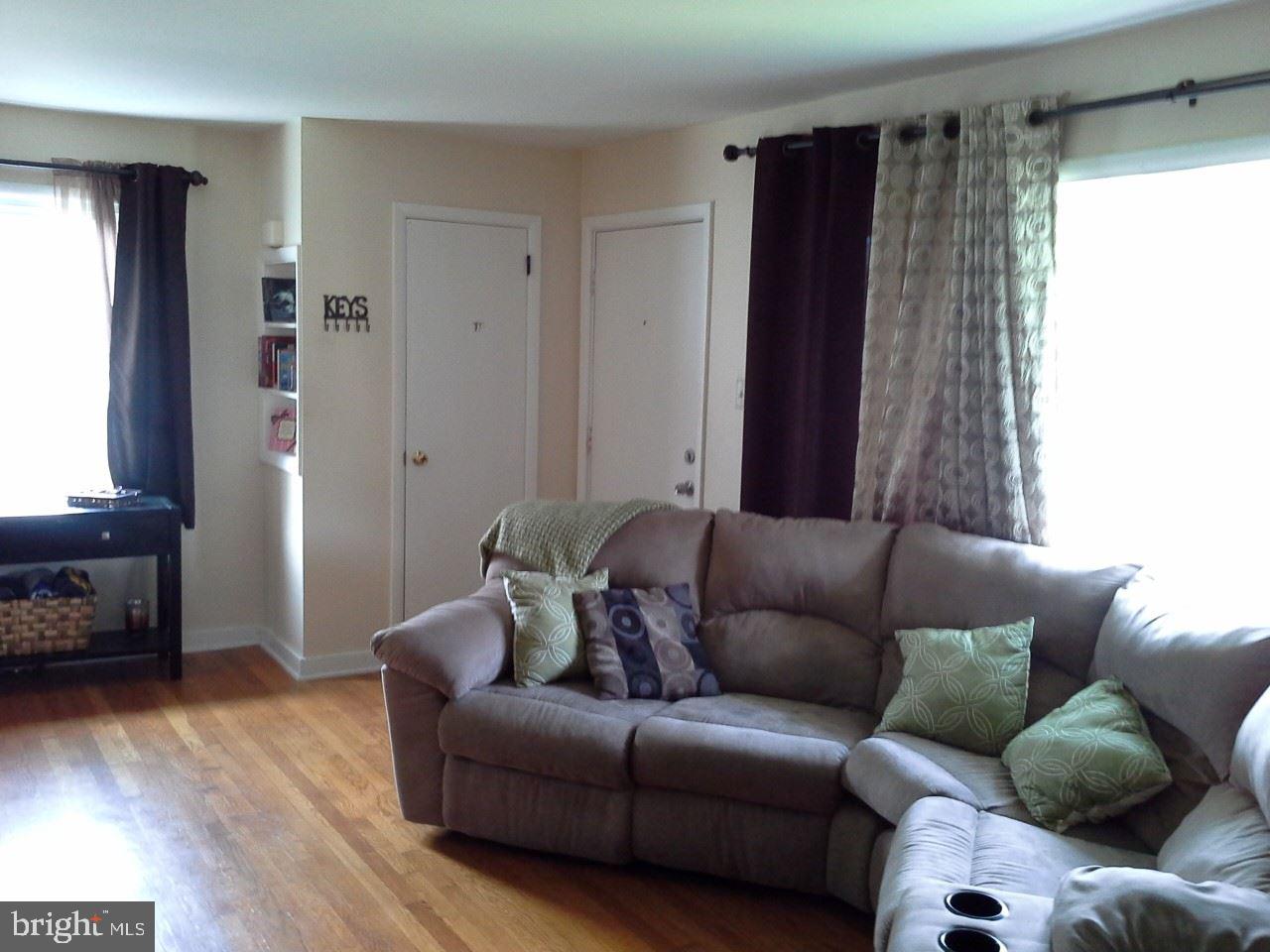 17 Courtland Road Camp Hill, PA 17011 - Photo 2 of 10