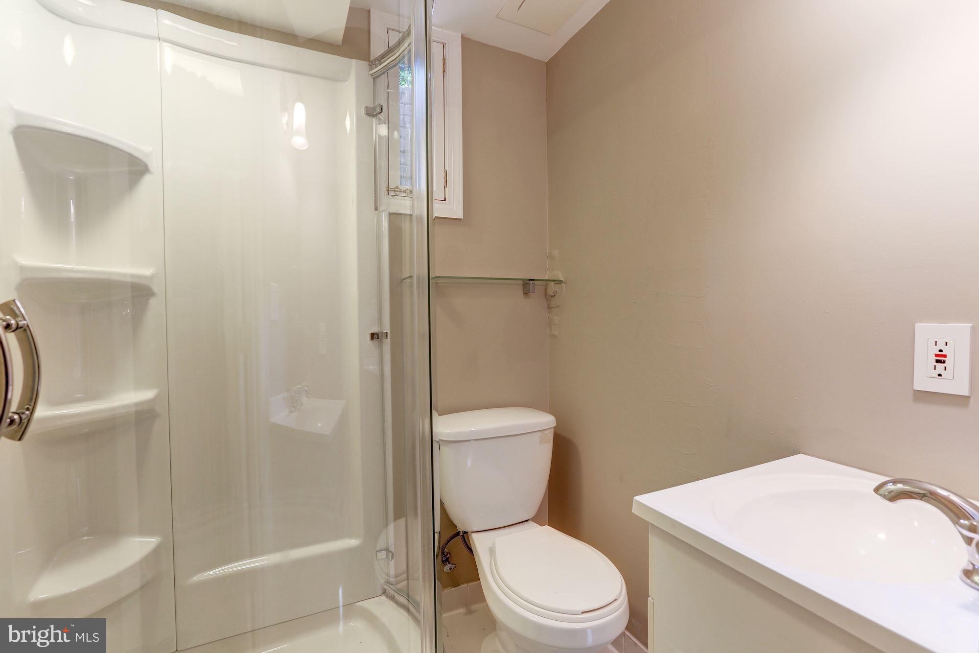 4812 Jamestown Road Bethesda, MD 20816 - Photo 23 of 28 Lower level full bath