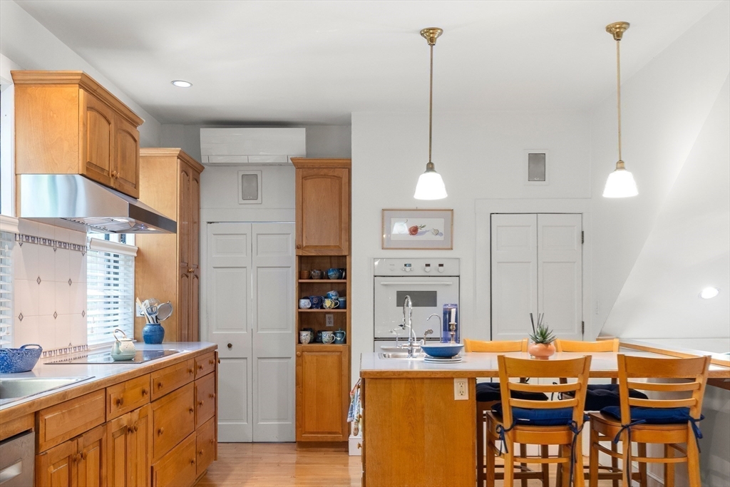 71 Addington Road Brookline, MA 02445 - Photo 8 of 42 Gallery Image 8
