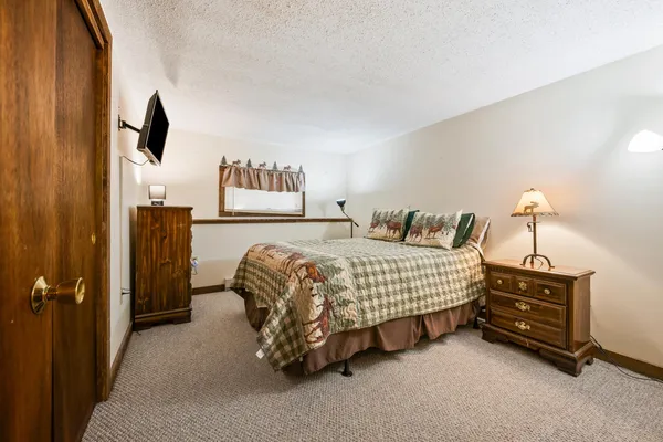 $389,900 | 1 Woodland Pines Road, Unit 1, Intervale, NH 03845