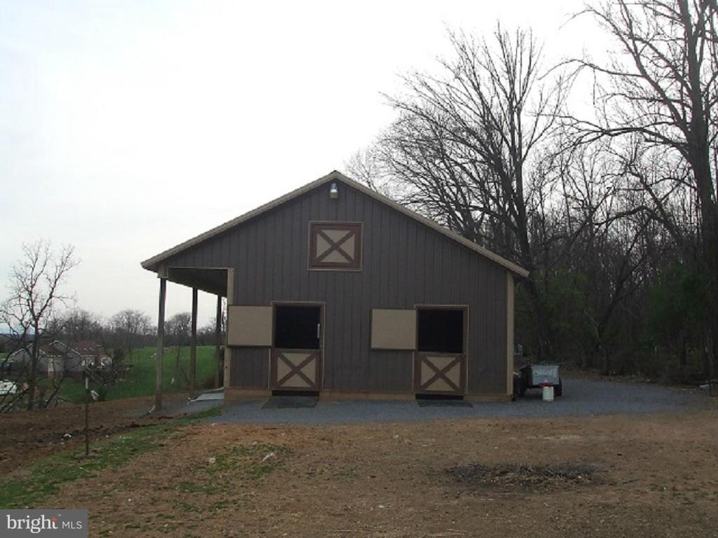 1351 Co Rte 81/3 Inwood, WV 25428 - Photo 7 of 30 Barn