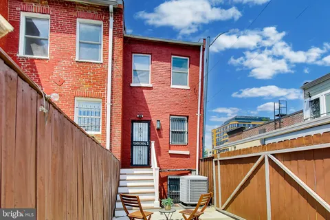 $825,000 | 704 Rhode Island Avenue Northwest, Washington, DC 20001