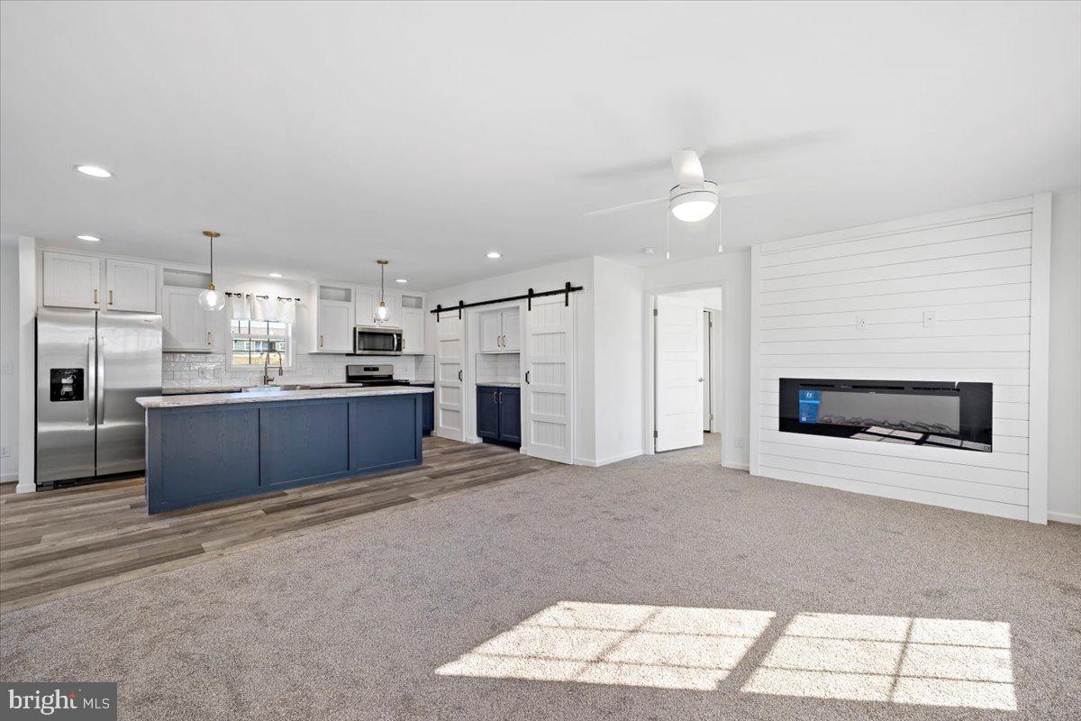 1410 Heytesbury Road Walnutport, PA 18088 - Photo 4 of 37 Modern open space with cozy charm.