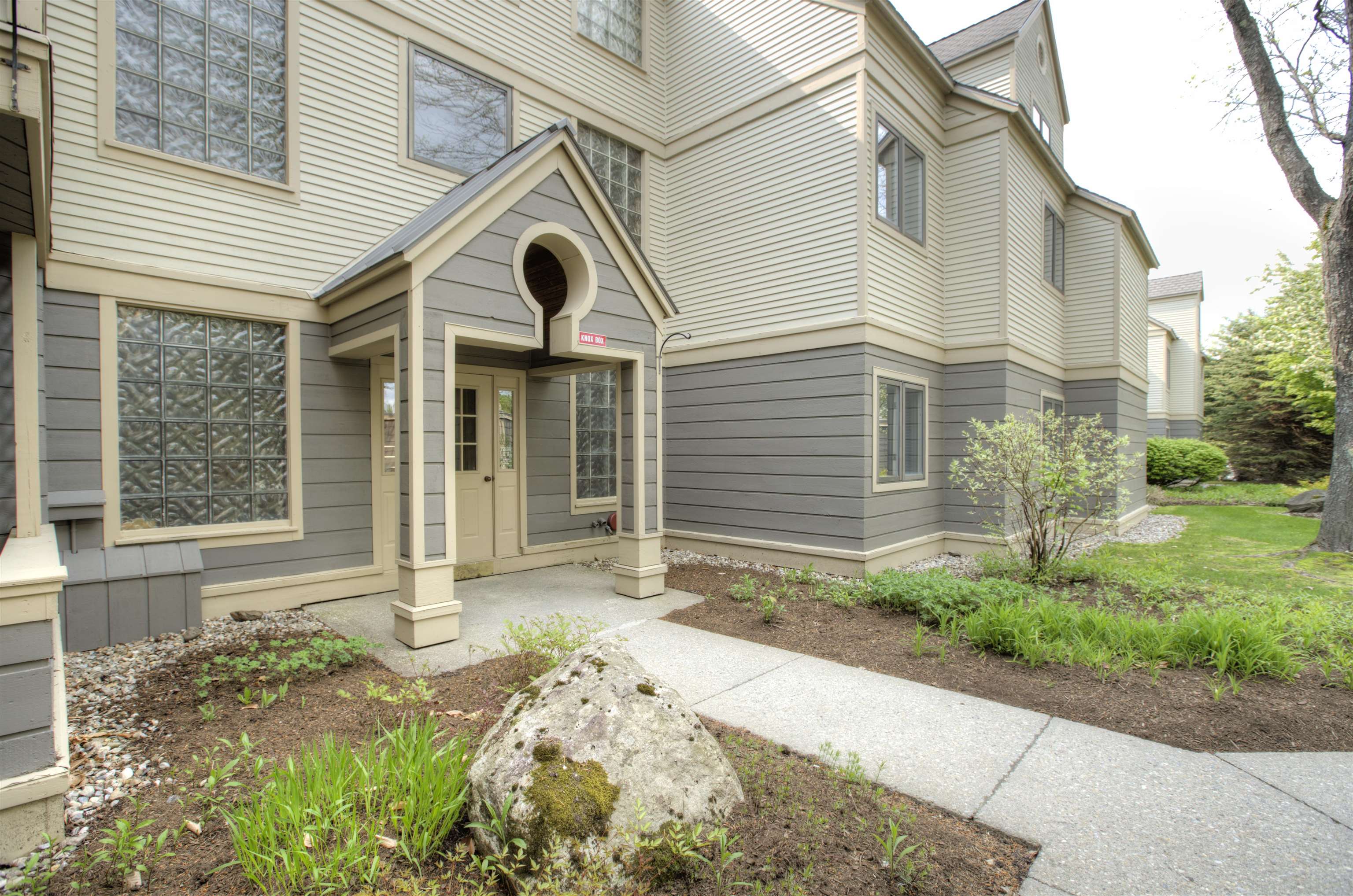 49 High Point Drive, Unit A14 Stratton, VT 05155 - Photo 2 of 27