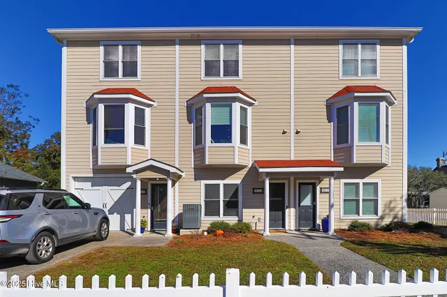 $474,900 | 615 Broad Street, Unit B, Beaufort, NC 28516