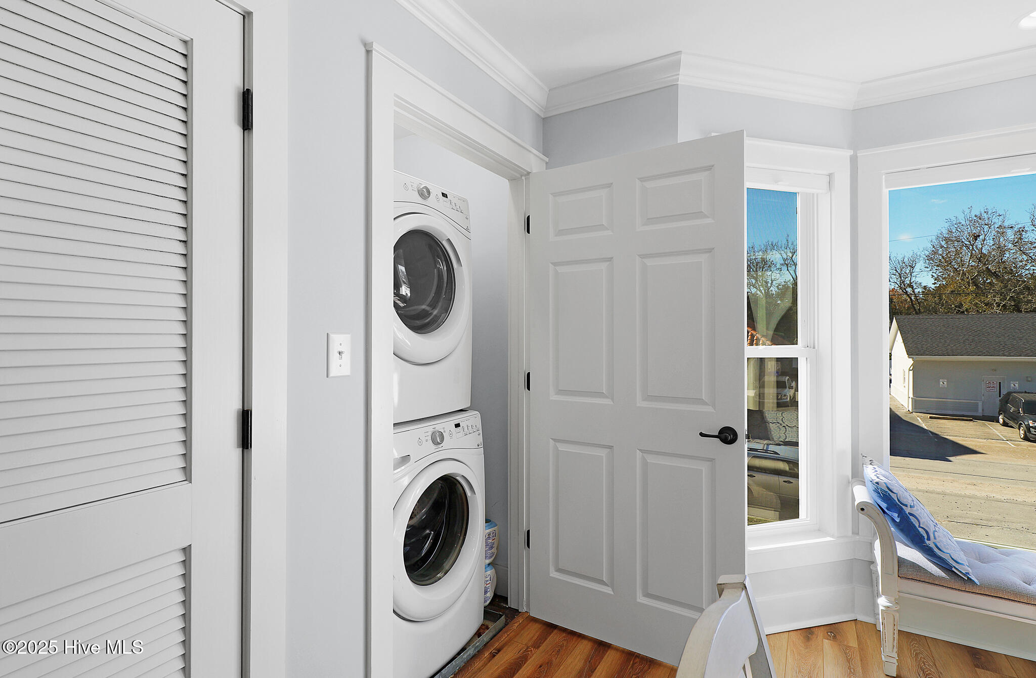 615 Broad Street, Unit B Beaufort, NC 28516 - Photo 23 of 29 Laundry Closet