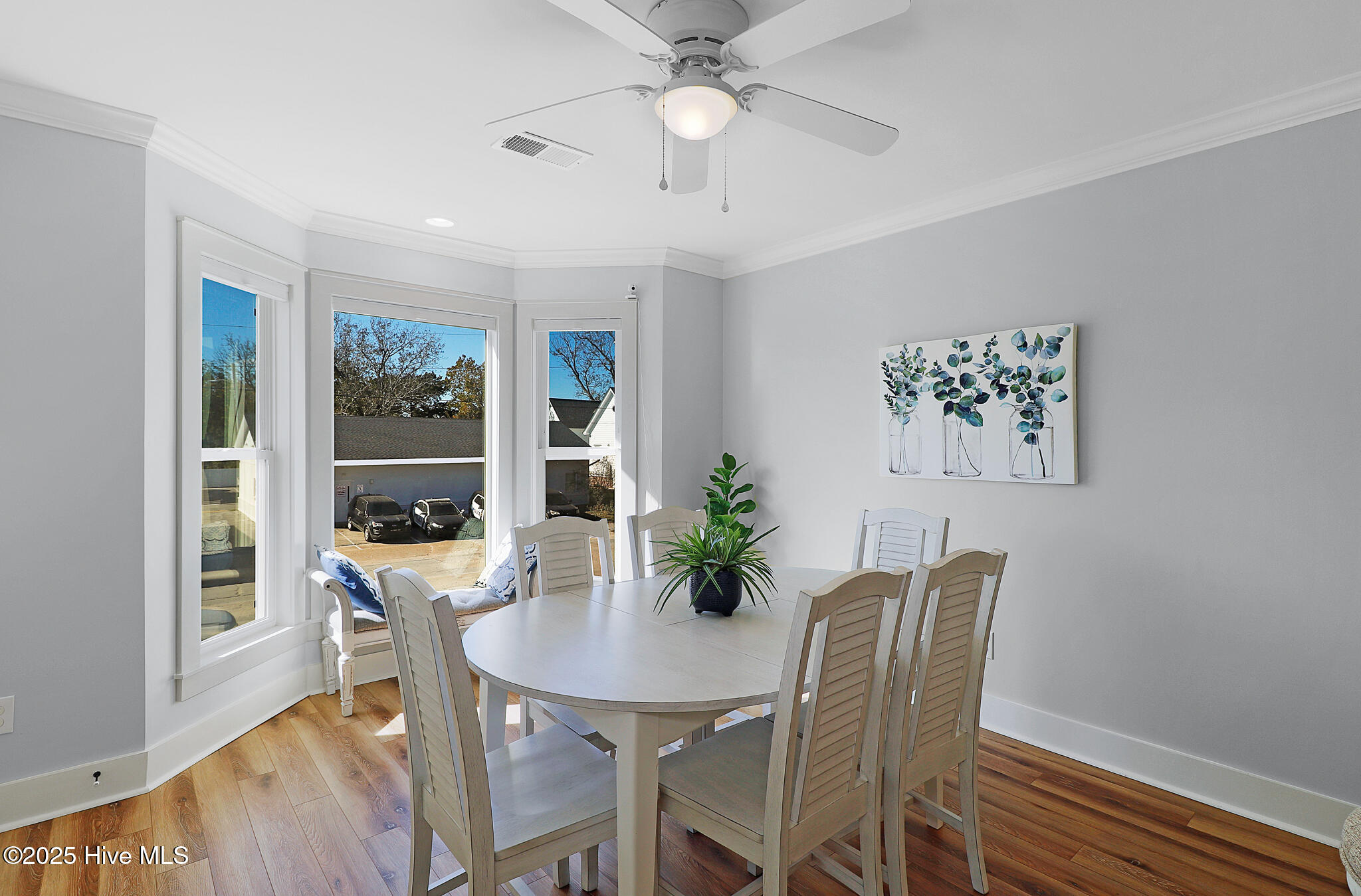 615 Broad Street, Unit B Beaufort, NC 28516 - Photo 10 of 29 Dinning Room