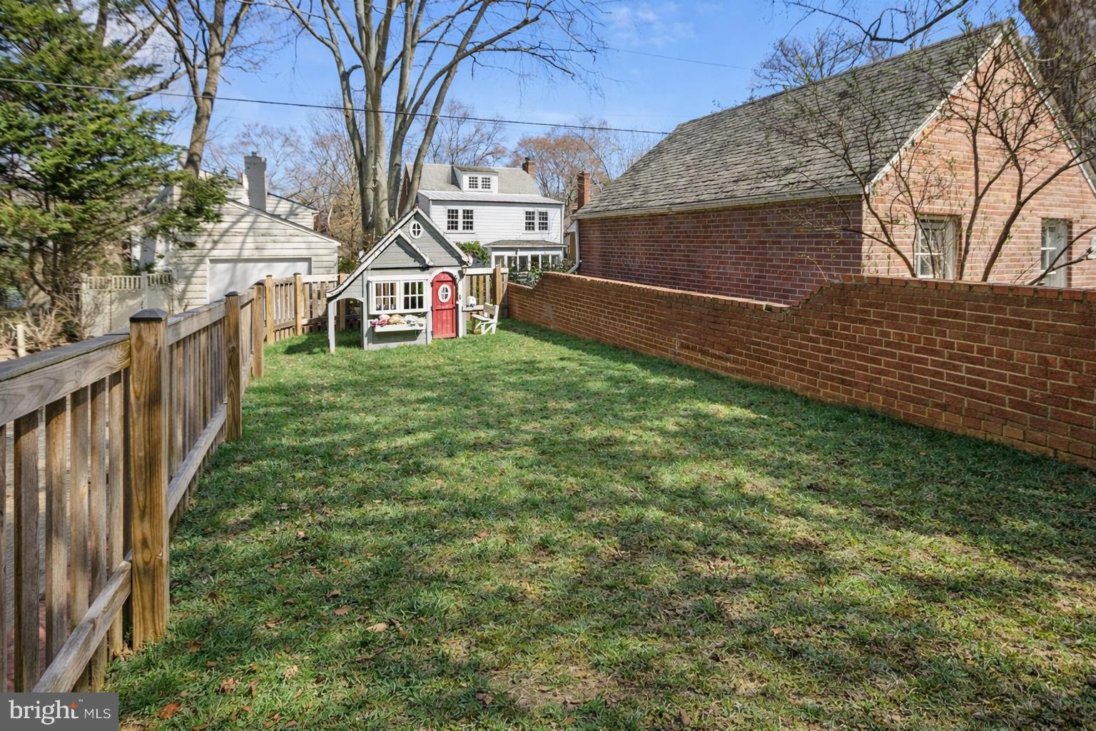 4501 47th Street Northwest Washington, DC 20016 - Photo 55 of 61 Spring photo of rear side yard