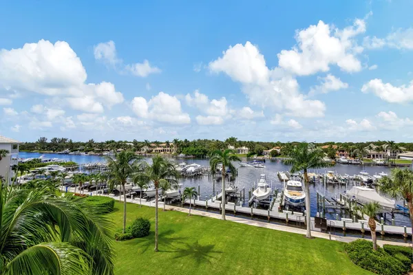 $6,500 | 444 Bay Colony Drive North, Juno Beach, FL 33408