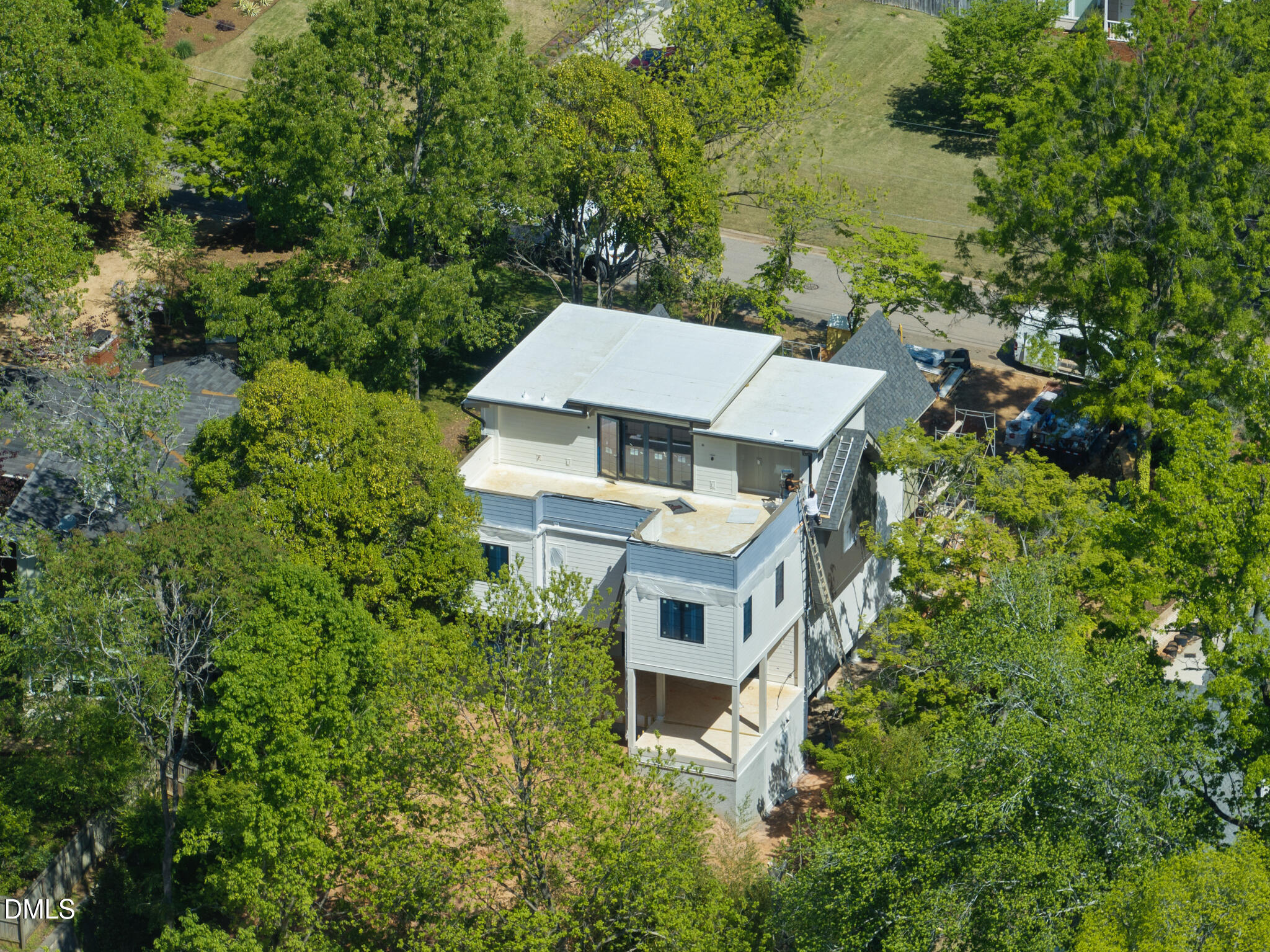 3431 Bradley Place Raleigh, NC 27607 - Photo 23 of 40 DJI_0936