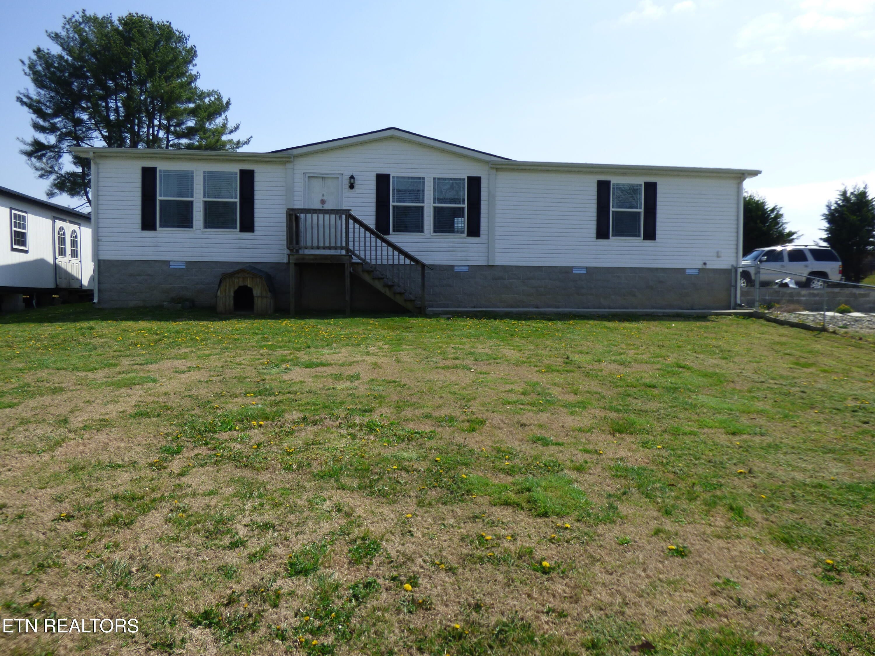 817 Hillendale Road Crossville, TN 38572 - Photo 1 of 56 P1080719